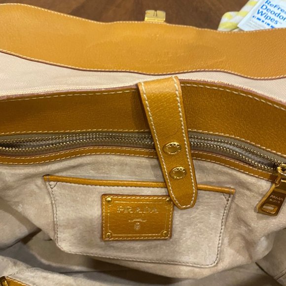 Prada handbag - Picture 10 of 12